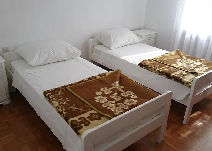 Apartament Luka *
